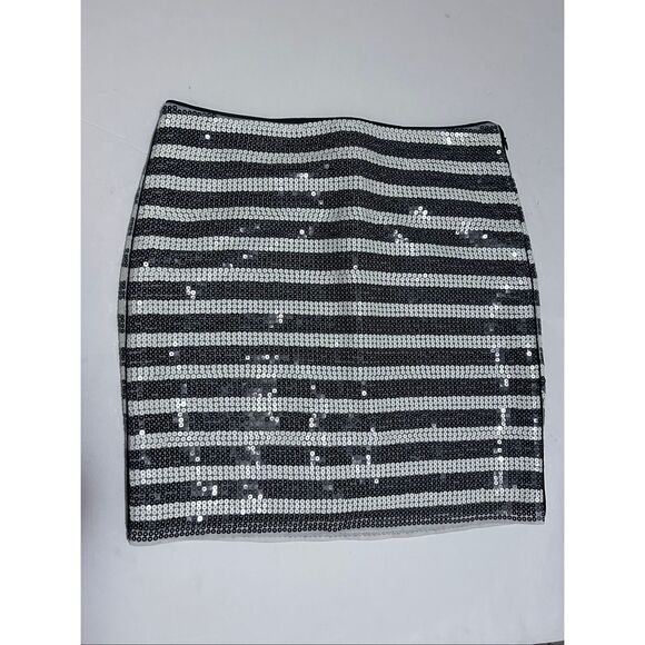 WHBM Black White Stripe Sequin Mini Skirt Lined Size 6 Party Cocktail Holiday - Picture 2 of 9